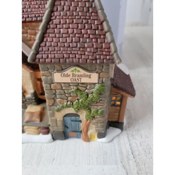 Dept 56 4056639 Olde bramling oast house village accessory xmas - Picture 3 of 6